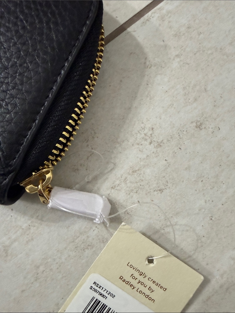 RADLEY LONDON Black Pebbled Zip Coin Wallet with Gold Hardware ..nwt - Picture 6 of 6